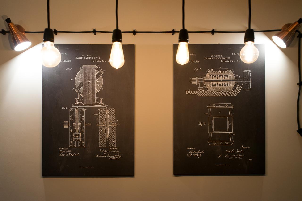 Nikola Tesla By Mythings Apartman Varsó Kültér fotó